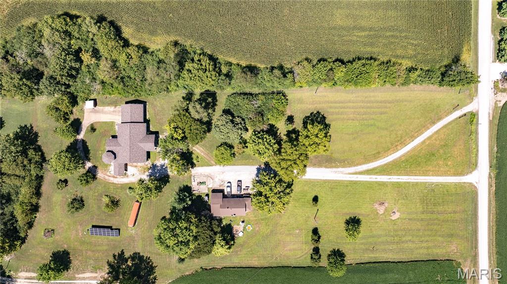 19469 Jones Road Jerseyville, IL 62052 - Photo 5 of 60