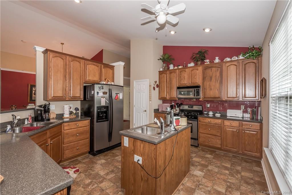 2340 Jade Lane Fort Mill, SC 29708 - Photo 6 of 24