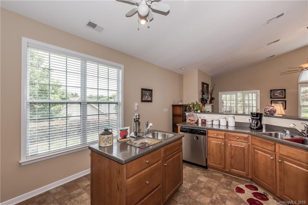 2340 Jade Lane Fort Mill, SC 29708 - Photo 8 of 24