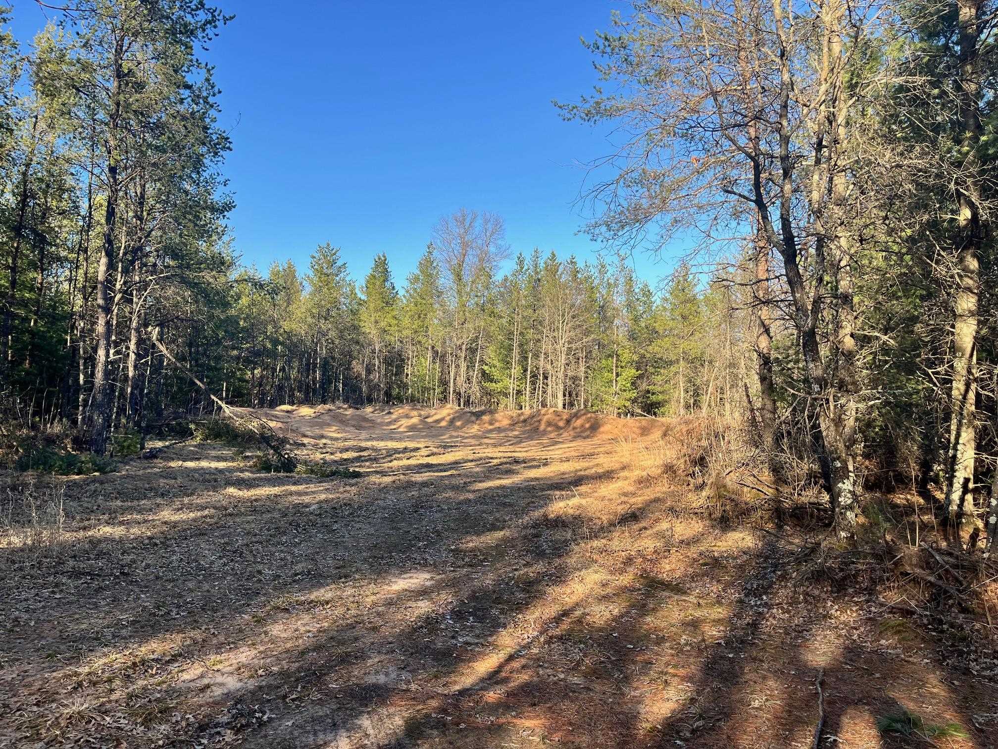 930 County Rd C Hancock, WI 54943 - Photo 11 of 13