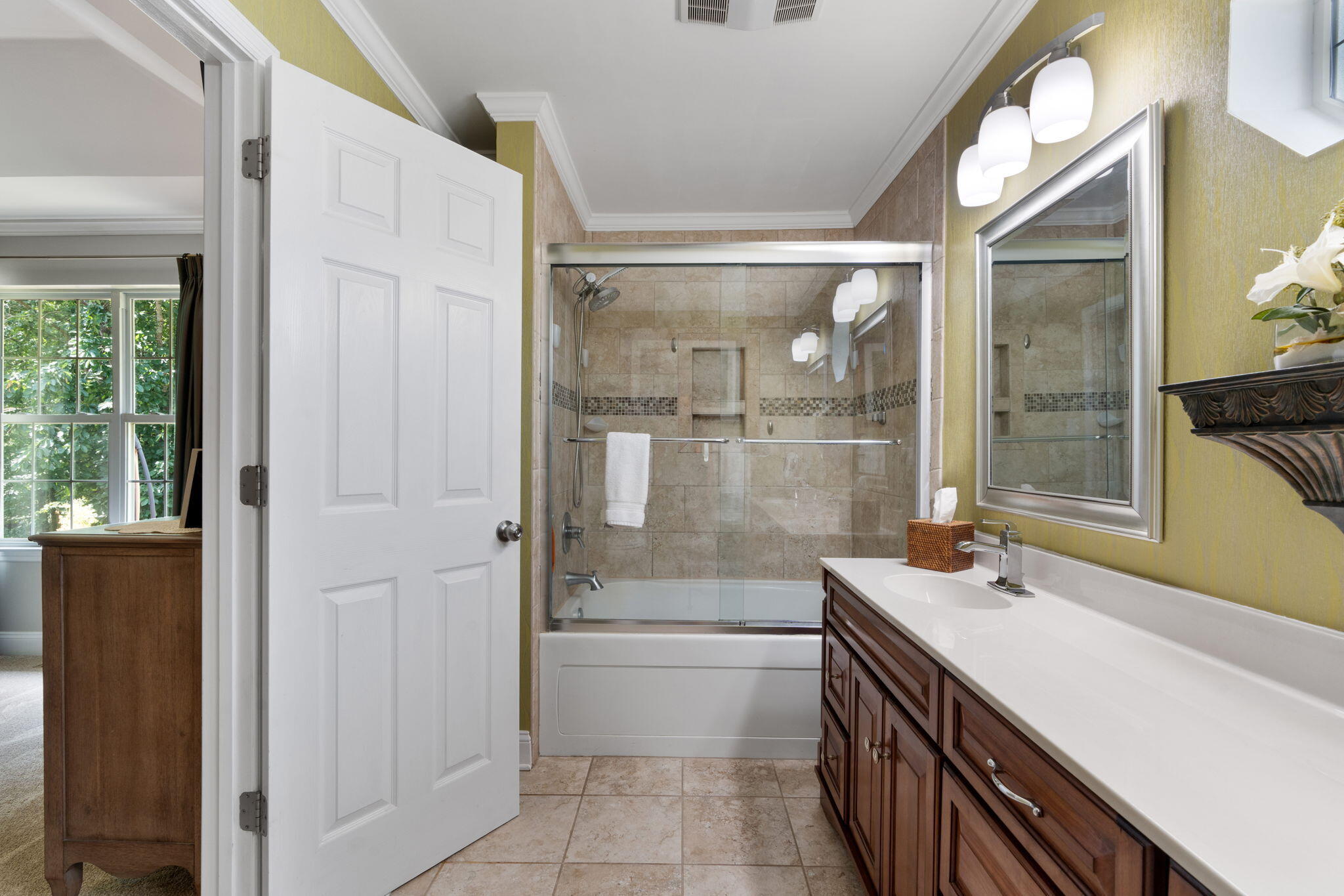1511 Northwest Benjamin Circle Cleveland, TN 37312 - Photo 21 of 64 Primary Bath