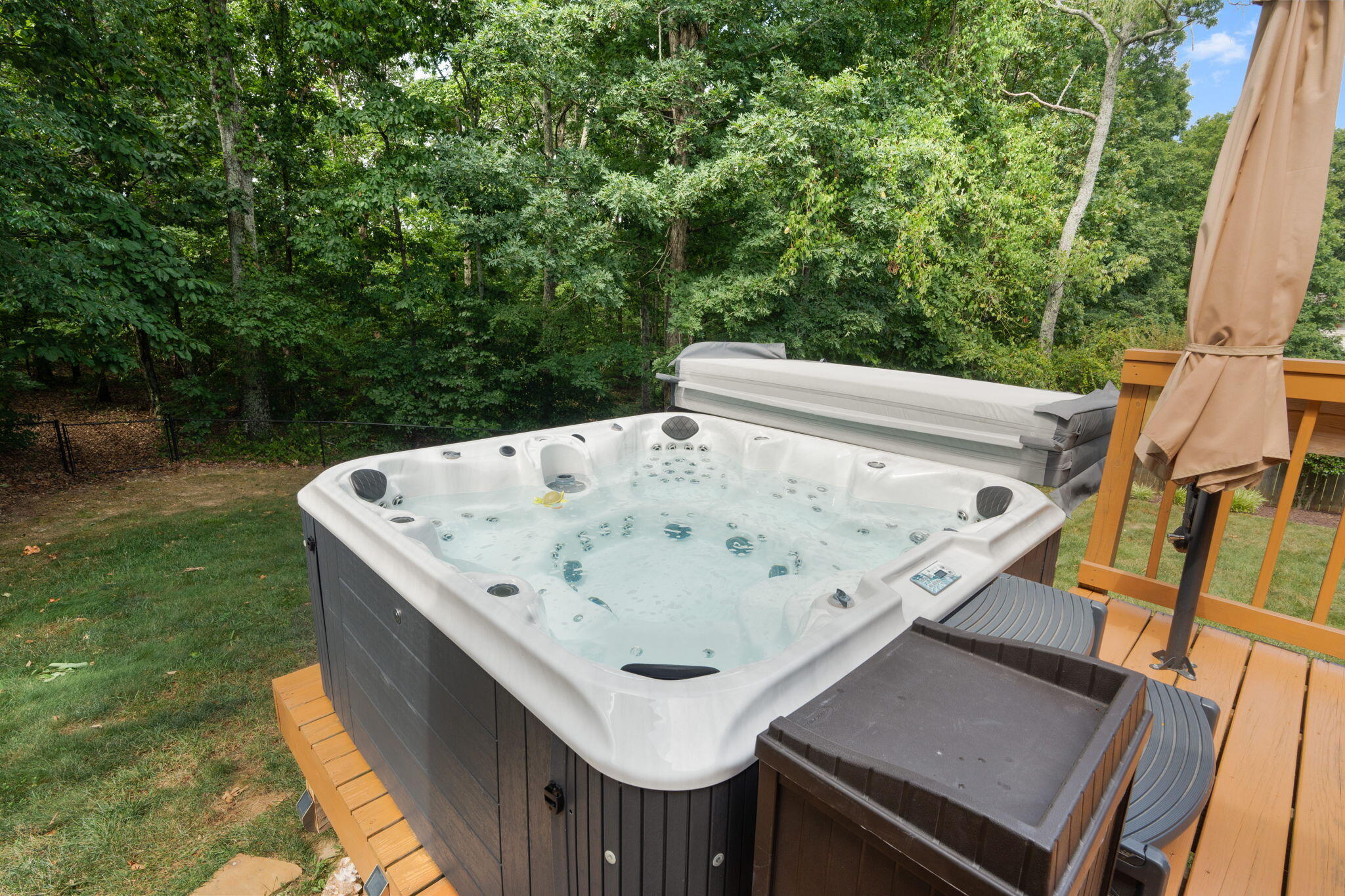 1511 Northwest Benjamin Circle Cleveland, TN 37312 - Photo 45 of 64 6 Person Hot Tub