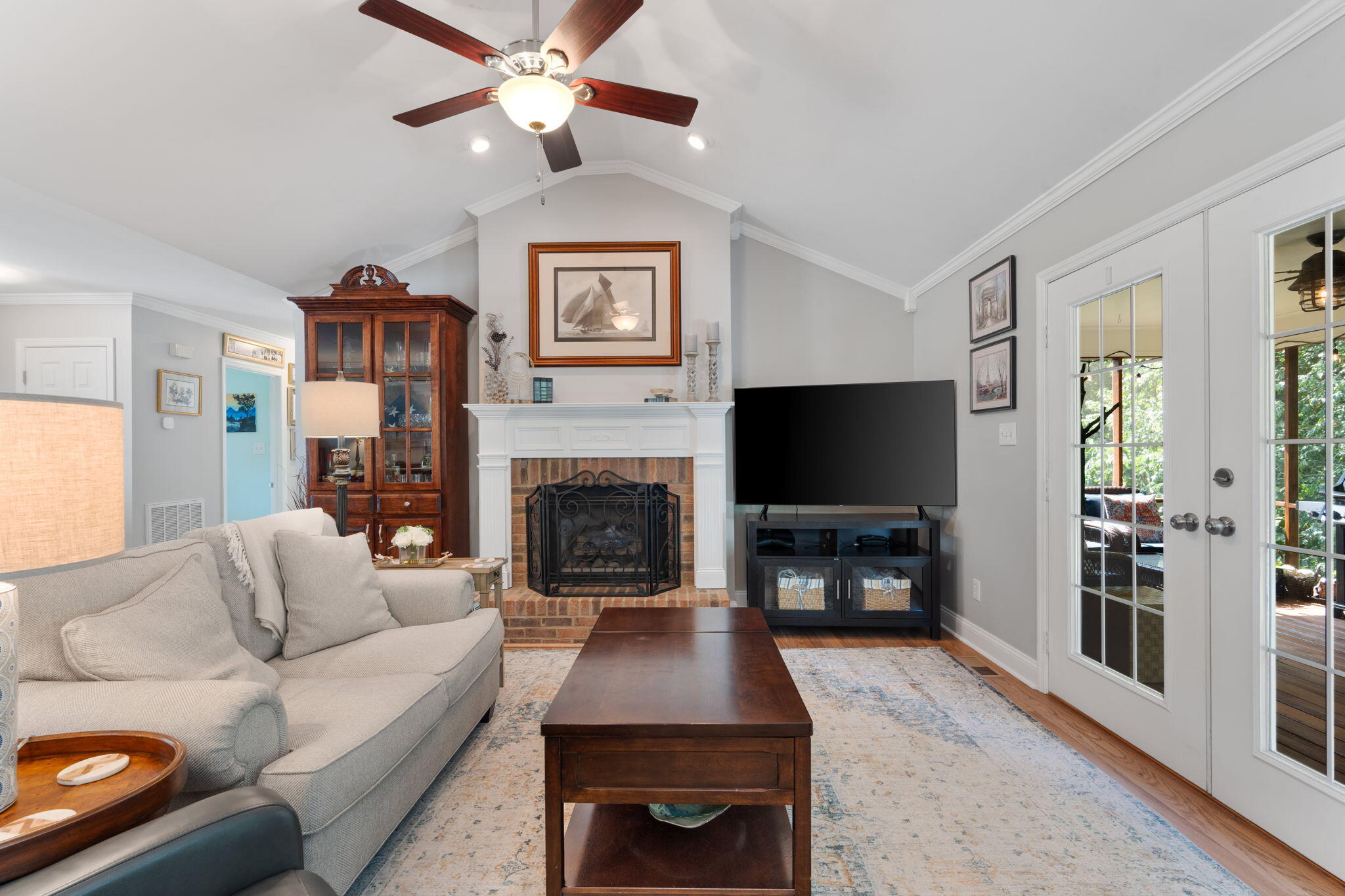 1511 Northwest Benjamin Circle Cleveland, TN 37312 - Photo 6 of 64 Living Room