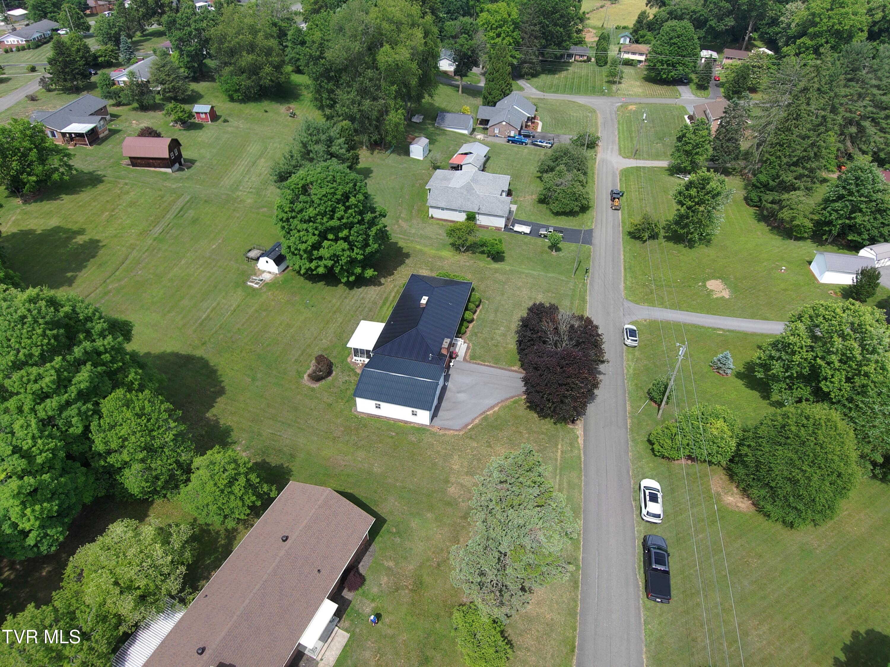 20495 Blue Spruce Road Bristol, VA 24202 - Photo 21 of 24 Drone 2.jpeg bs