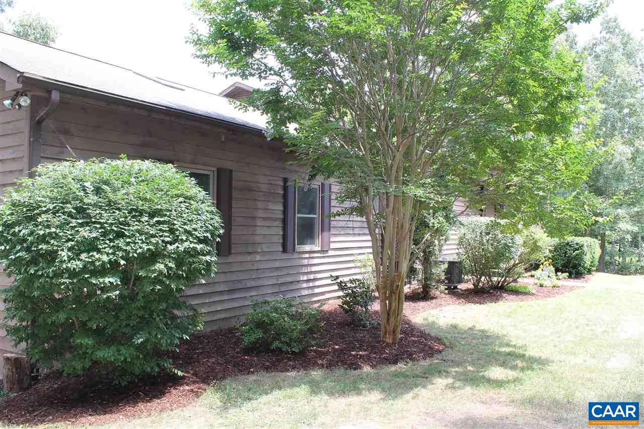 4508 Deer Bonn Road Keswick, VA 22947 - Photo 4 of 28