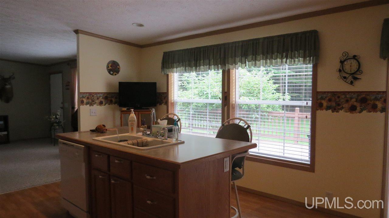 5659 25th Road Gladstone, MI 49837 - Photo 5 of 26