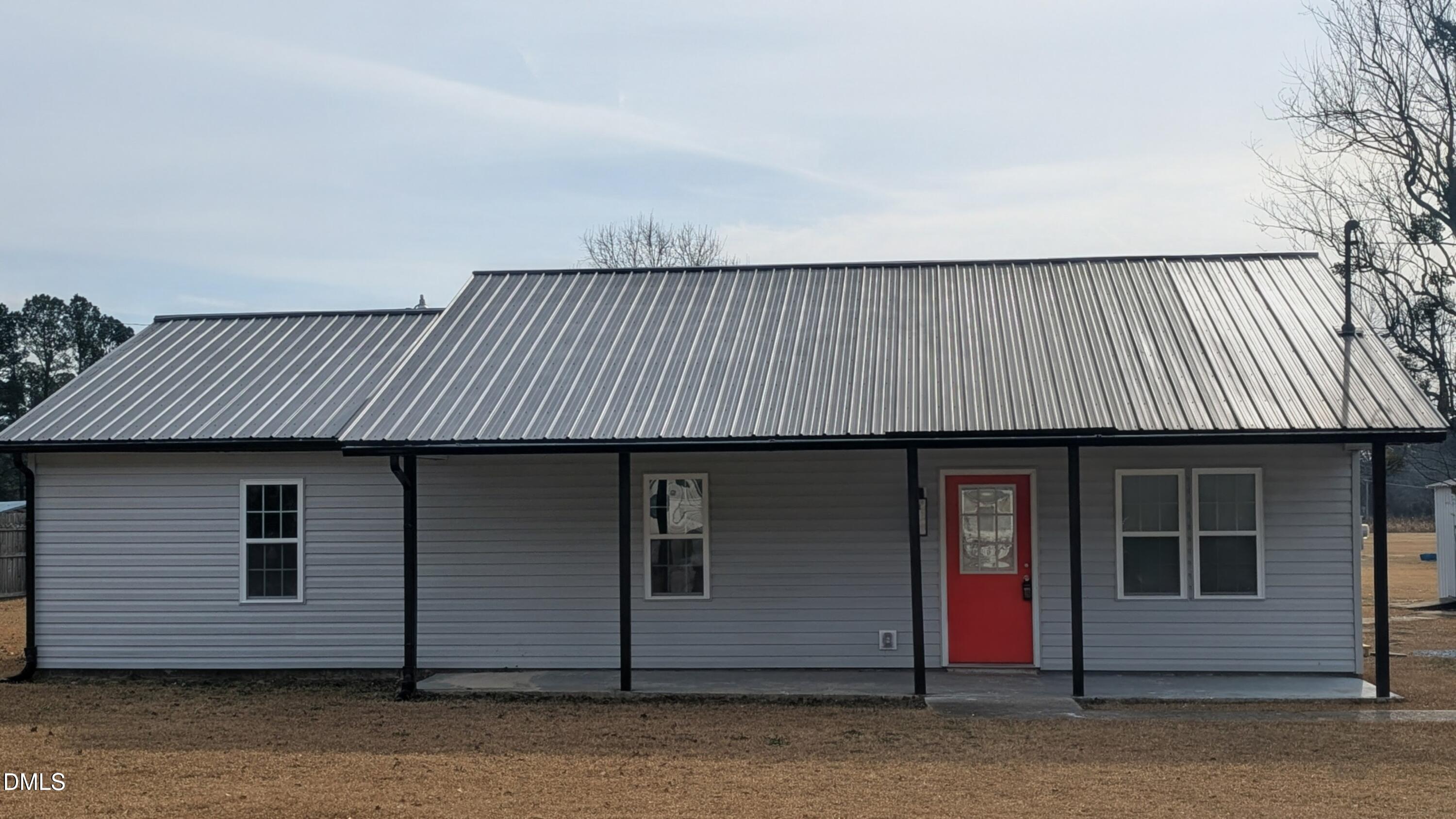 60 Stone Place Road Dunn, NC 28334 - Photo 3 of 25 PXL_20260108_180117461.MP~2