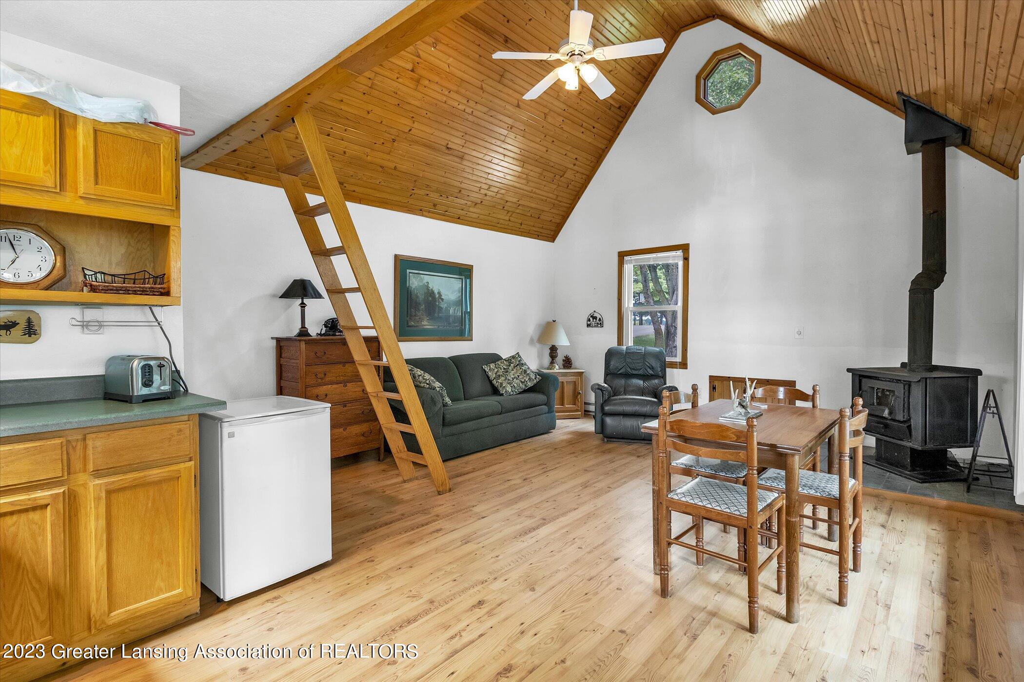 10555 South Wright Road Eagle, MI 48822 - Photo 96 of 126 097-10555-S-Wright-Rd-WindowStill-Real-E