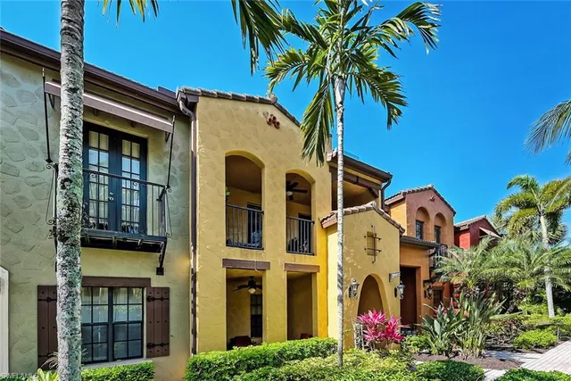 $6,500 | 8949 Malibu Street, Unit 304, Naples, FL 34113