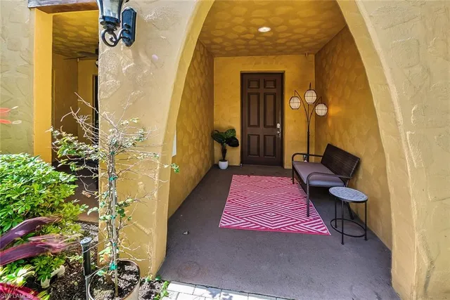 $6,500 | 8949 Malibu Street, Unit 304, Naples, FL 34113