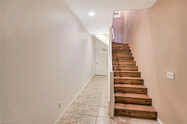 $6,500 | 8949 Malibu Street, Unit 304, Naples, FL 34113