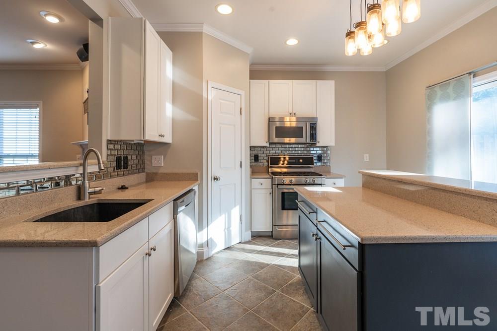 2944 Settle In Lane Raleigh, NC 27614 - Photo 9 of 30 Kitchen