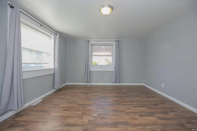 $139,900 | 311 West Grant Street, Mount Vernon, IN 47620