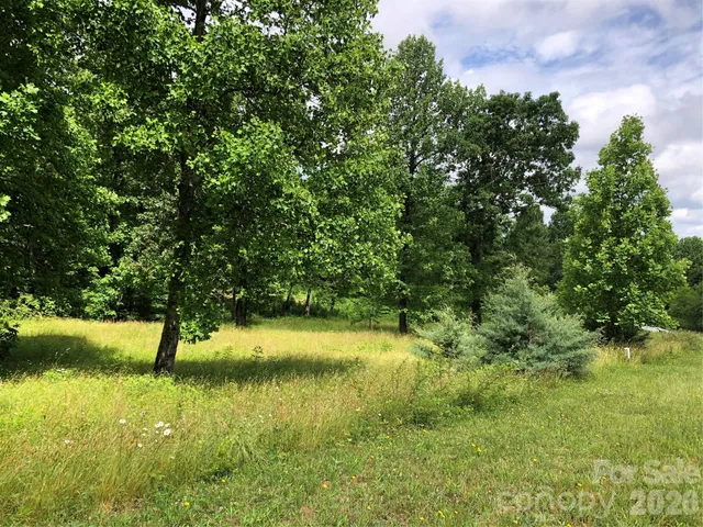 $189,500 | 4 Ambrose Court, Unit 155, Flat Rock, NC 28731