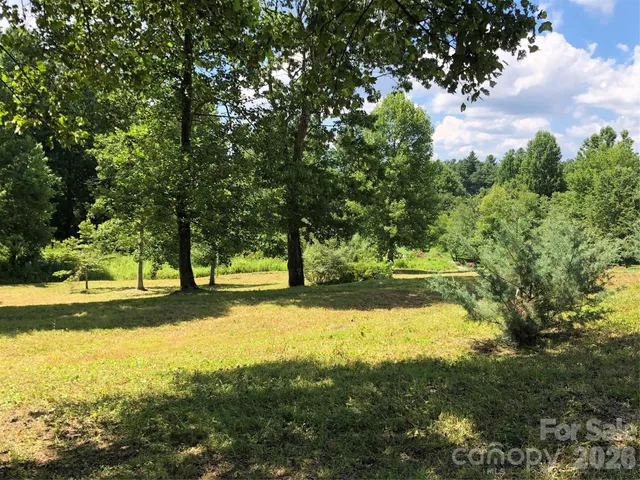 $189,500 | 4 Ambrose Court, Unit 155, Flat Rock, NC 28731