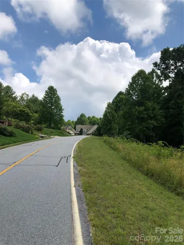 $189,500 | 4 Ambrose Court, Unit 155, Flat Rock, NC 28731