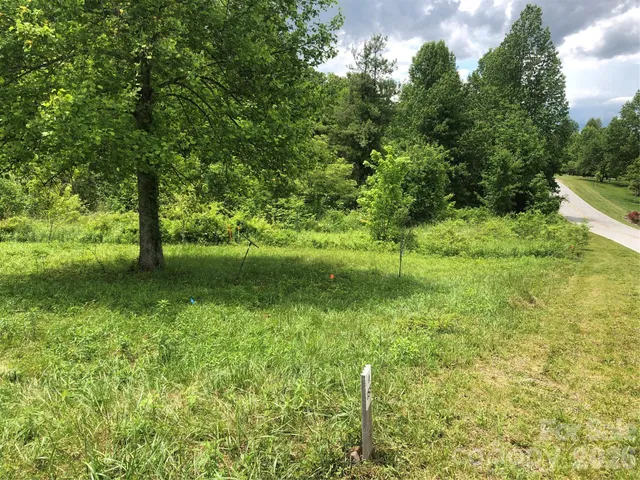 $189,500 | 4 Ambrose Court, Unit 155, Flat Rock, NC 28731