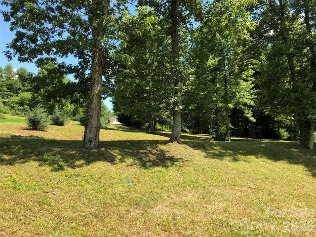 $189,500 | 4 Ambrose Court, Unit 155, Flat Rock, NC 28731