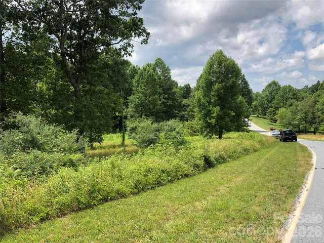 $189,500 | 4 Ambrose Court, Unit 155, Flat Rock, NC 28731