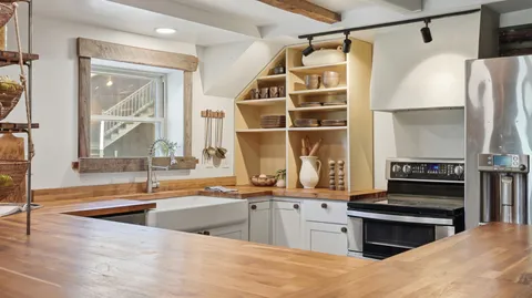 $749,999 | 7915 Ridgewood Road, Goodlettsville, TN 37072