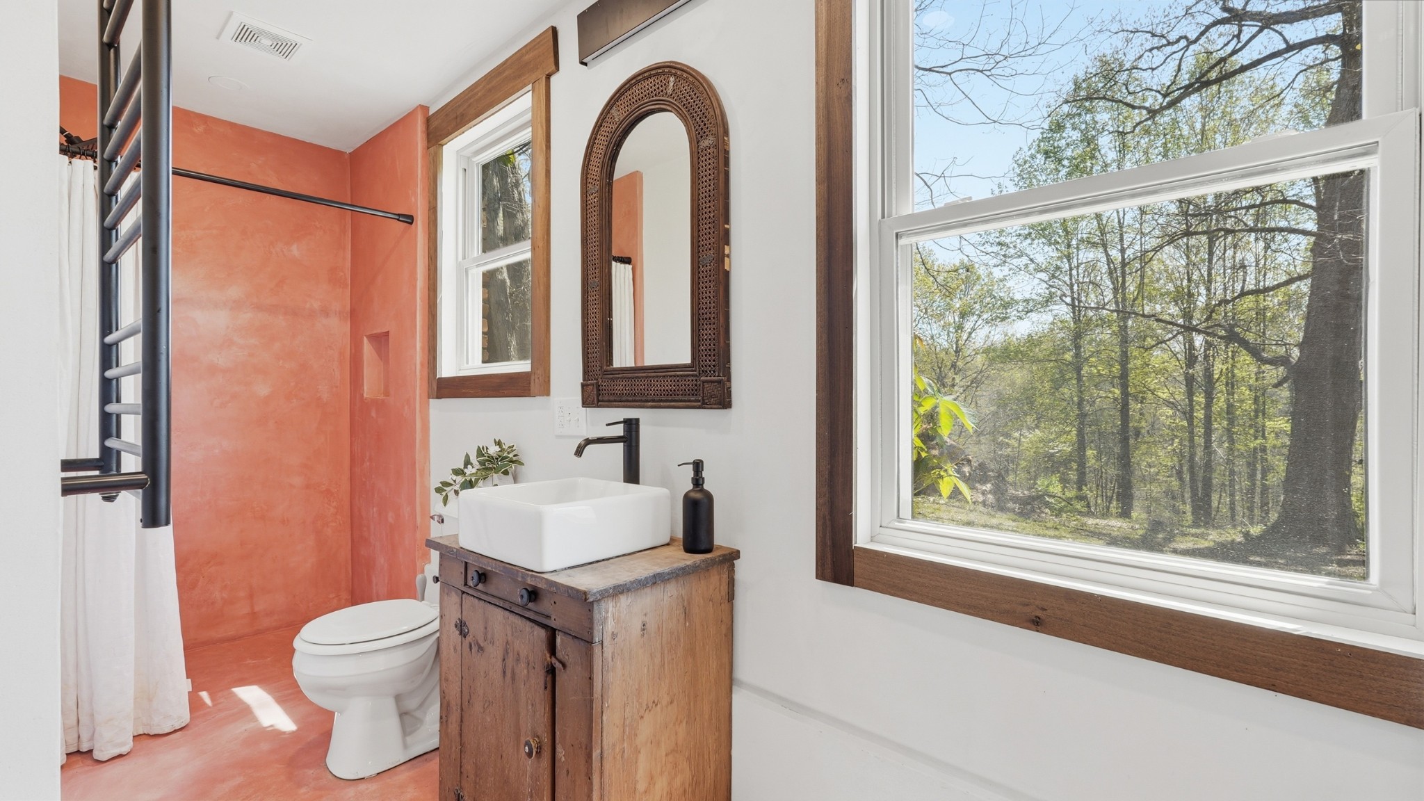 7915 Ridgewood Road Goodlettsville, TN 37072 - Photo 20 of 49 a bathroom with a toilet sink and tub