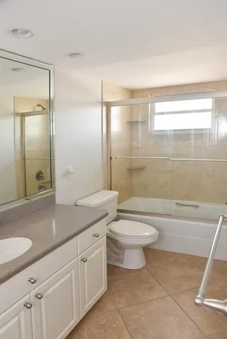 $3,100 | 5108 Brittany Drive South, Unit 405, St. Petersburg, FL 33715