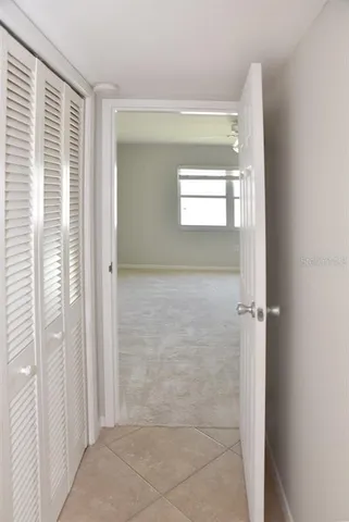 $3,100 | 5108 Brittany Drive South, Unit 405, St. Petersburg, FL 33715