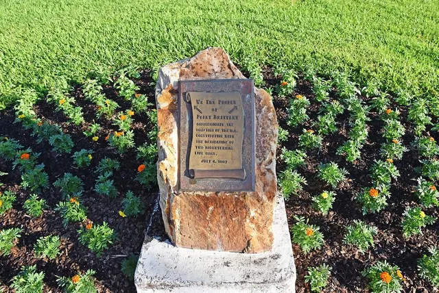 $3,100 | 5108 Brittany Drive South, Unit 405, St. Petersburg, FL 33715