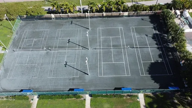 $3,100 | 5108 Brittany Drive South, Unit 405, St. Petersburg, FL 33715