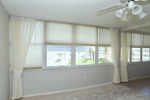 $3,100 | 5108 Brittany Drive South, Unit 405, St. Petersburg, FL 33715