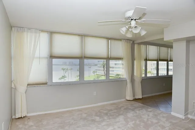 $3,100 | 5108 Brittany Drive South, Unit 405, St. Petersburg, FL 33715