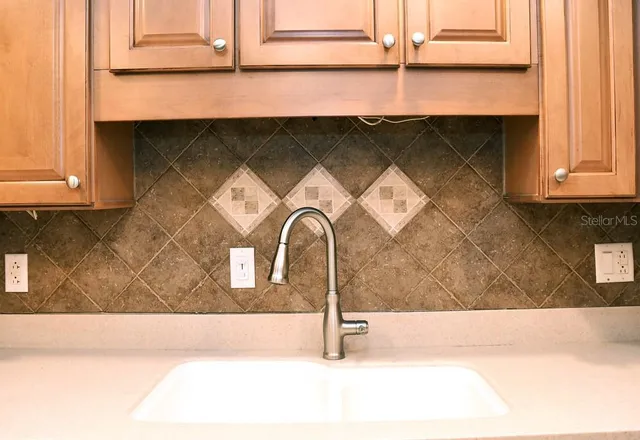 $3,100 | 5108 Brittany Drive South, Unit 405, St. Petersburg, FL 33715