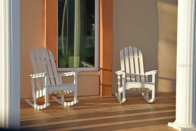 $3,100 | 5108 Brittany Drive South, Unit 405, St. Petersburg, FL 33715