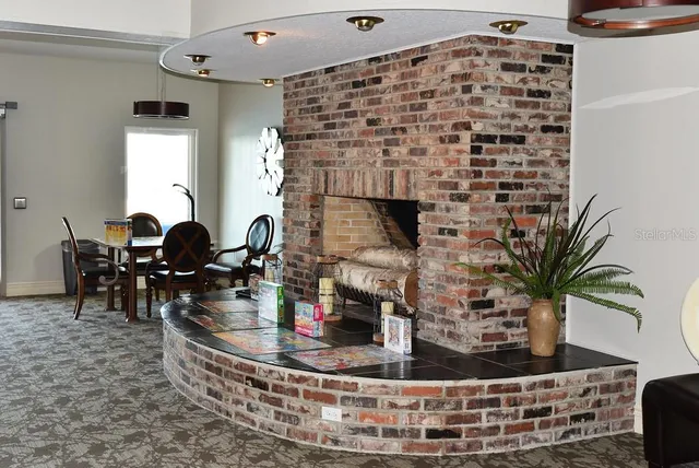 $3,100 | 5108 Brittany Drive South, Unit 405, St. Petersburg, FL 33715