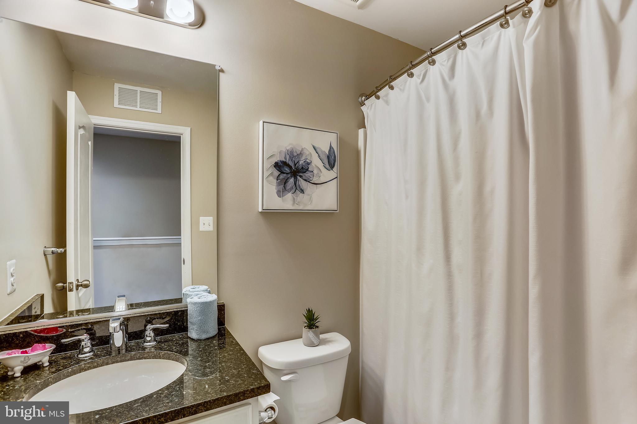925 Dorchester Cove Road Hanover, MD 21076 - Photo 26 of 39 Shared bath for other bedrooms