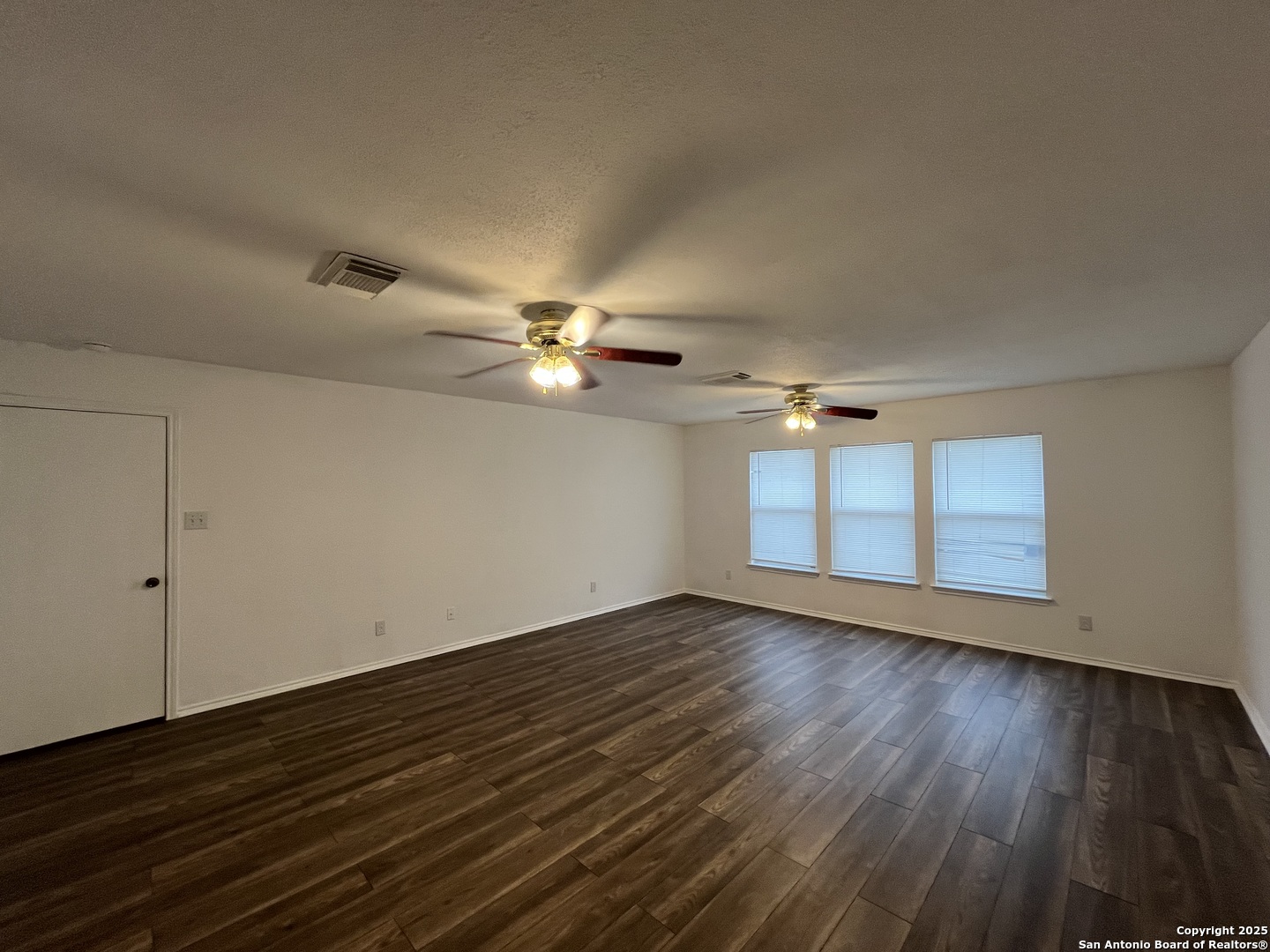 8419 Manderly Place Converse, TX 78109 - Photo 15 of 34