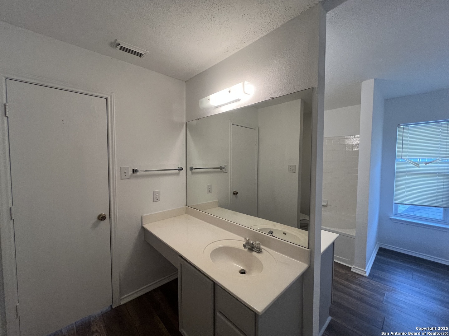 8419 Manderly Place Converse, TX 78109 - Photo 20 of 34