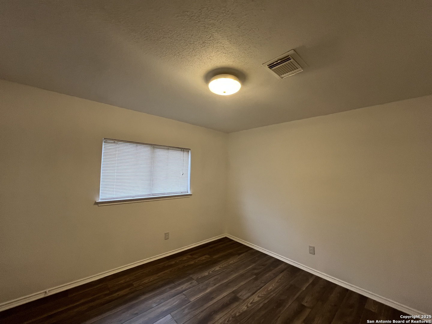 8419 Manderly Place Converse, TX 78109 - Photo 25 of 34