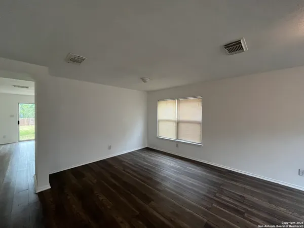 $1,795 | 8419 Manderly Place, Converse, TX 78109