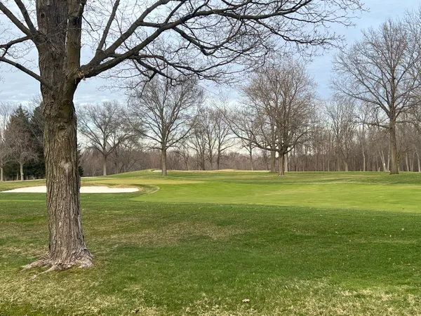 $47,900 | 916 Point O Woods Drive, Benton Harbor, MI 49022