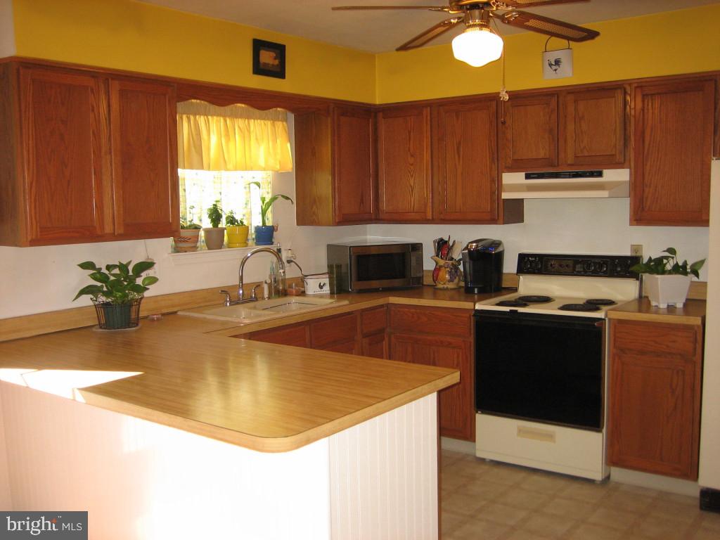 746 Farmdale Road Mount Joy, PA 17552 - Photo 13 of 20 Gallery Image 13