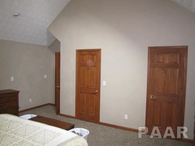 1803 Springfield Road East Peoria, IL 61611 - Photo 34 of 35 Gallery Image 34