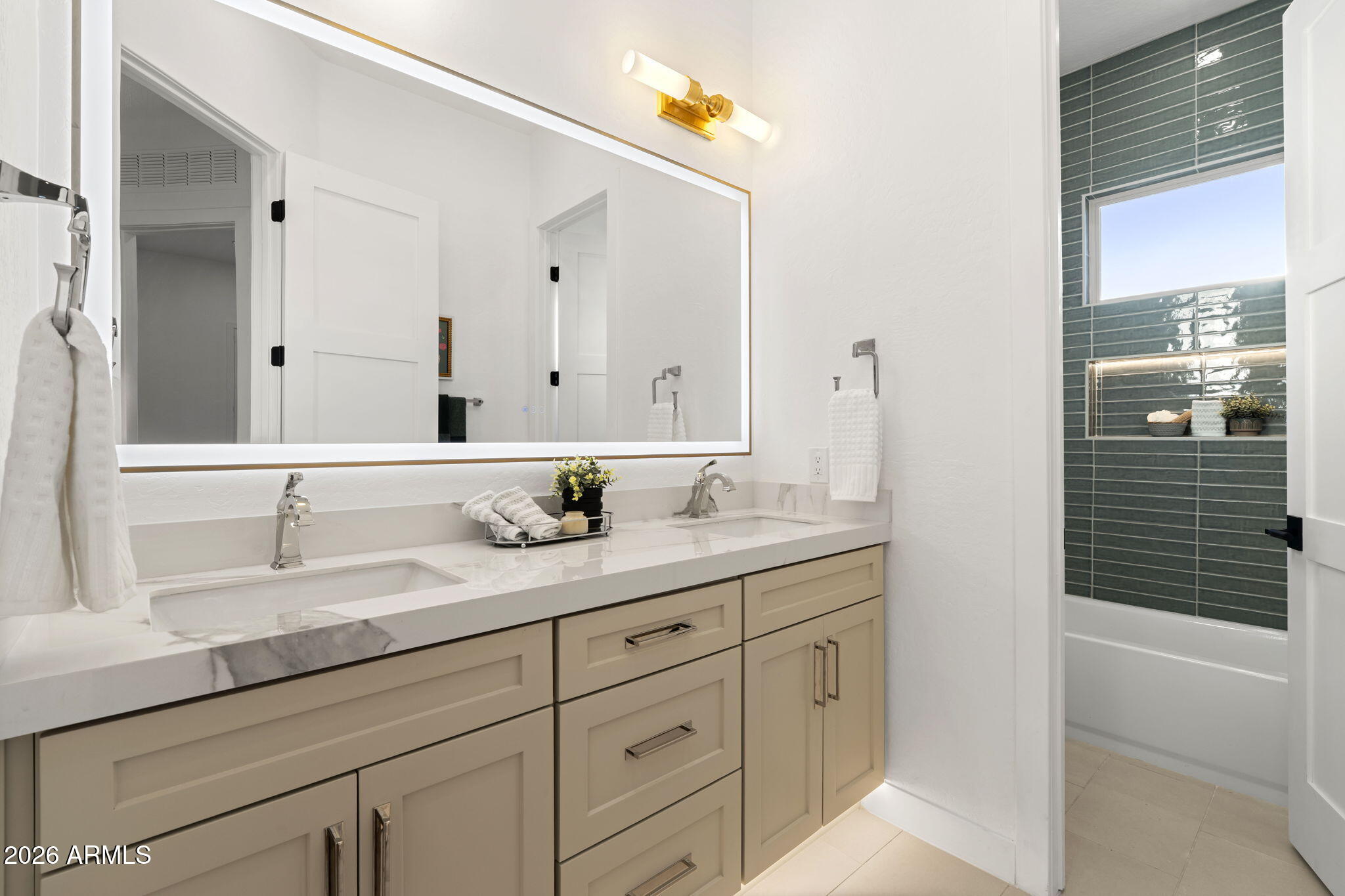 11221 East Greenway Road Scottsdale, AZ 85255 - Photo 21 of 37 Bathroom 3