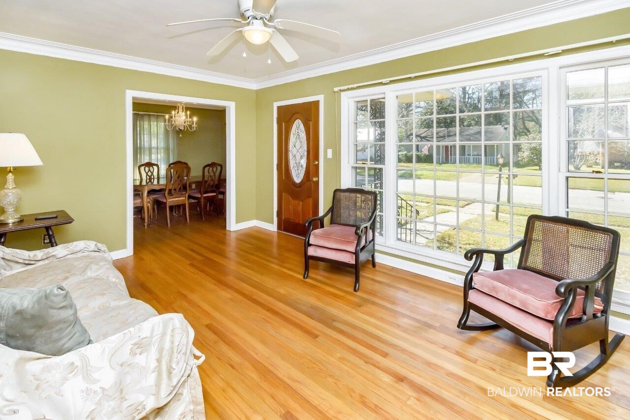 17 West Chadwick Drive Mobile, AL 36606 - Photo 4 of 24