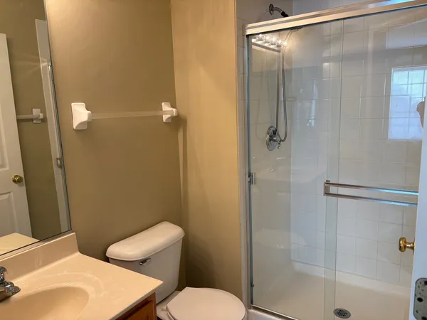 $2,500 | 2419 Oakfield Court, Unit 2419, Aurora, IL 60503