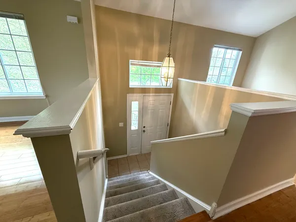 $2,500 | 2419 Oakfield Court, Unit 2419, Aurora, IL 60503