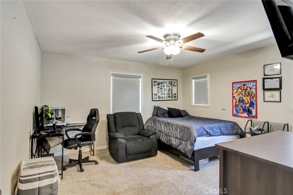 6831 Park Avenue Rialto, CA 92376 - Photo 11 of 37 Gallery Image 11