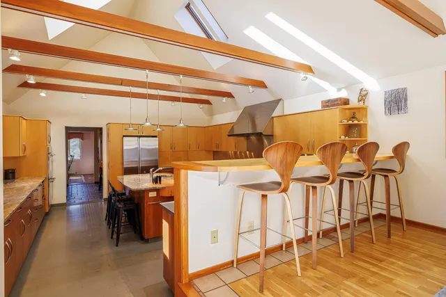 $1,000,000 | 15 Southwest Harbor Road, Deer Isle, ME 04627