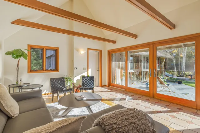 $1,000,000 | 15 Southwest Harbor Road, Deer Isle, ME 04627