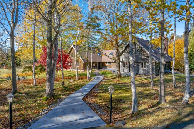 $1,000,000 | 15 Southwest Harbor Road, Deer Isle, ME 04627